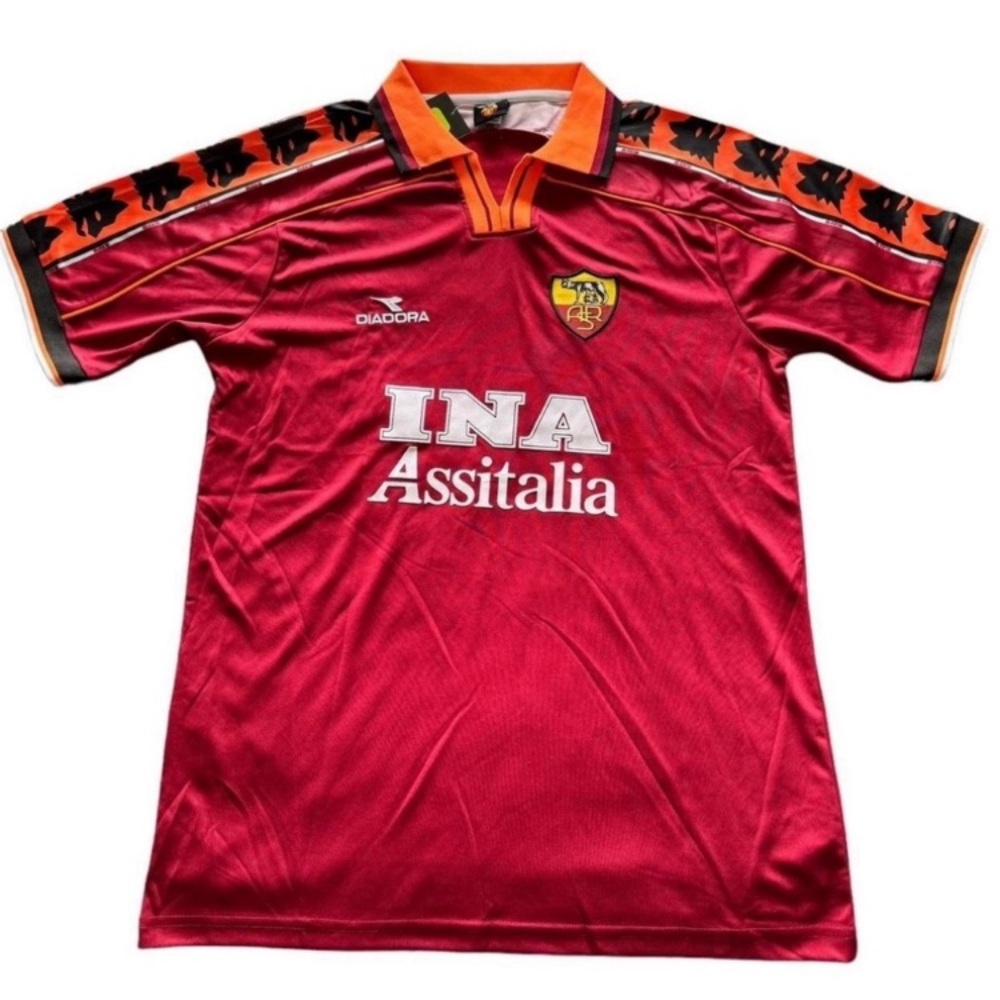 As Roma retro home kit. Francesco Totti soccer football jersey. New with tags